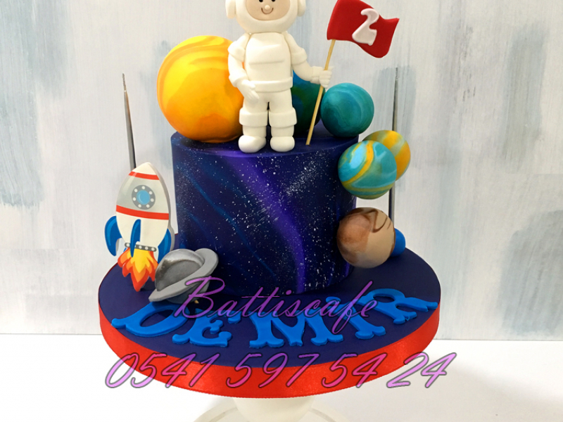 Astronot 2 Yaş Pastası