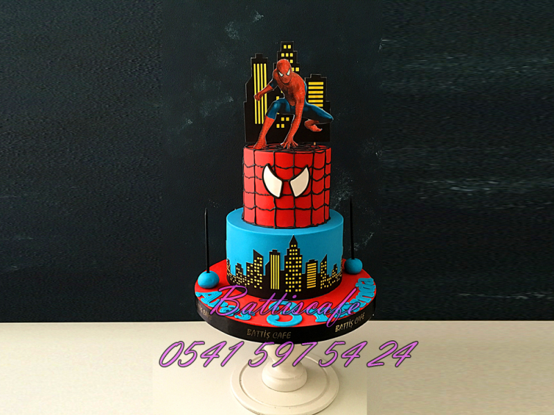 Spider Man Doğum günü Pastası