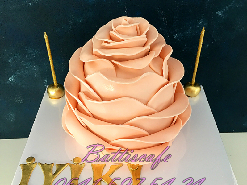 Gül Pasta 