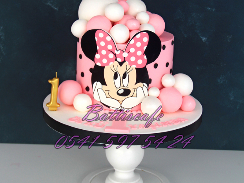 MiNnie Mause Pasta
