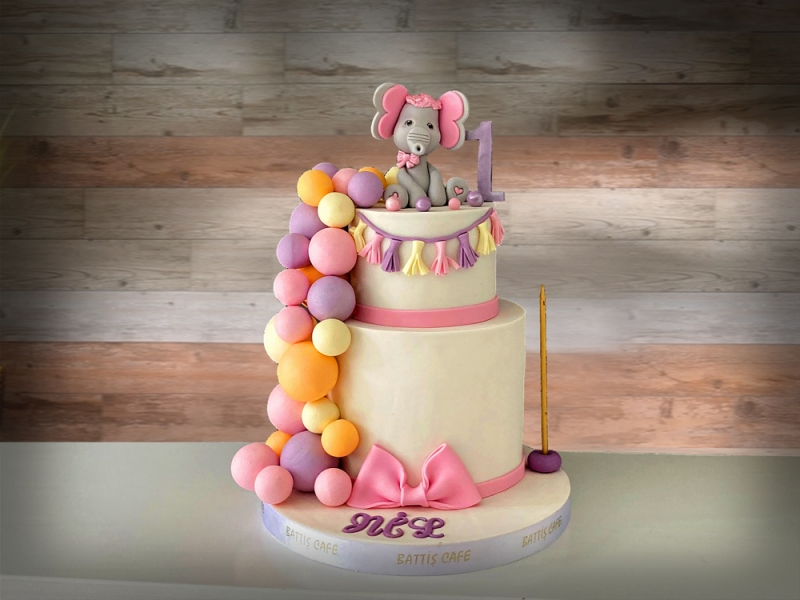 Filli 1 yaş doğum günü pastası 