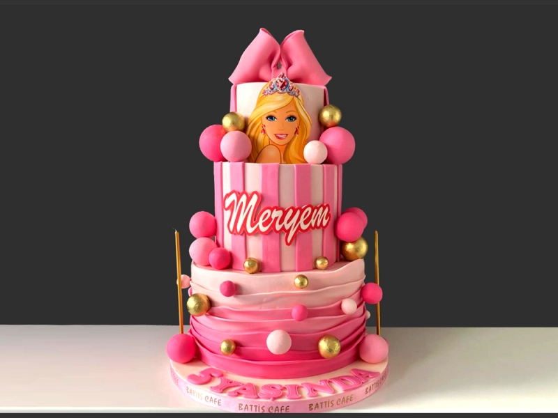 Barbie Doğum günü Pastası