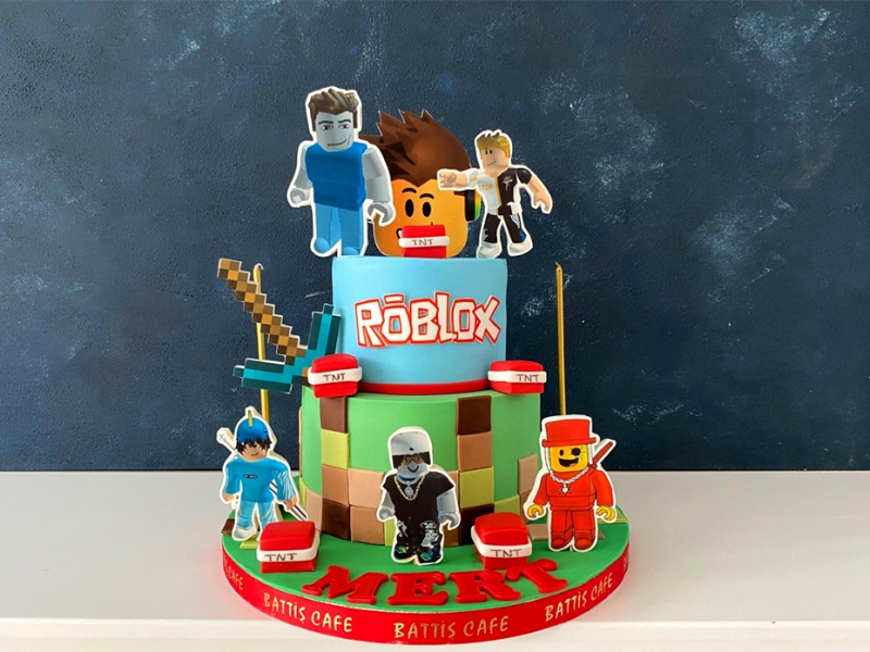 Roblox Doğum günü Pastası