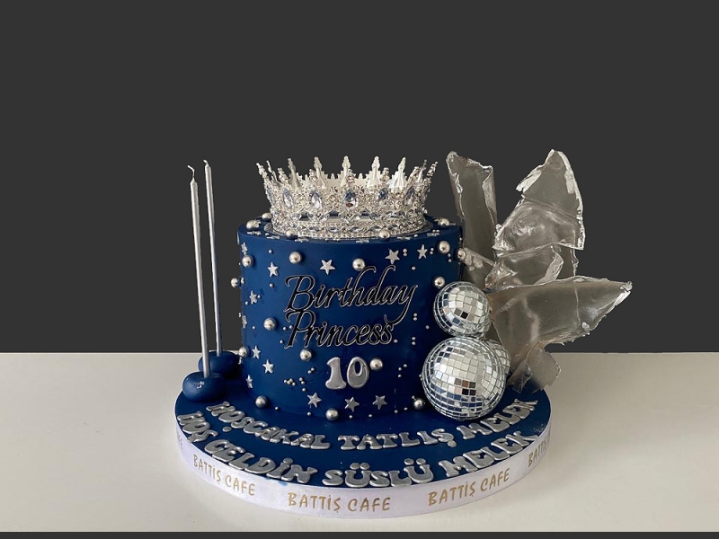 BİRTHDAY PRİNCESS TAÇLI DOĞUM GÜNÜ PASTASI