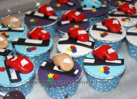 Doğum Günü Cup Cake'leri