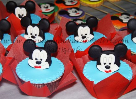Mickey Mause'li Cup Cake