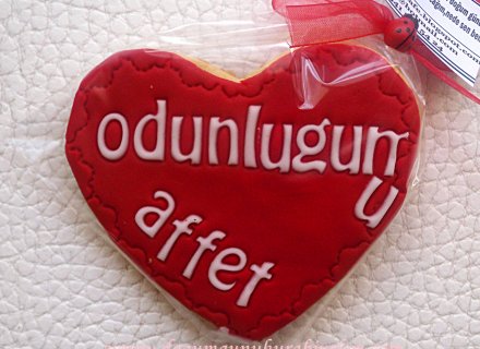 Sevgiliye Sürpriz Kurabiyeler