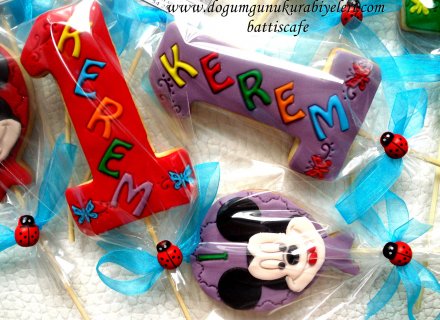 1 Yaş Kurabiyeleri ''kerem''
