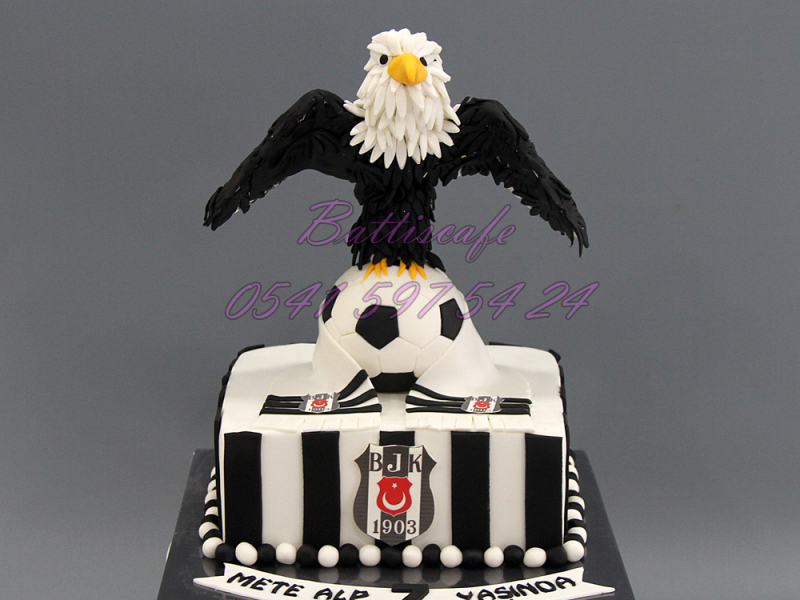 Beşiktaş Kara Kartal Pasta