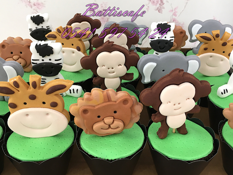 Safari Cup Cake