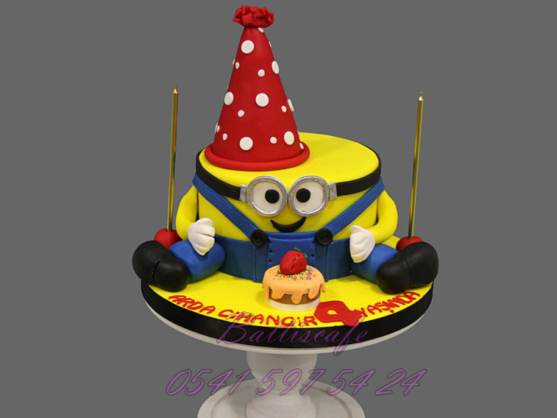 Minnionlar pasta