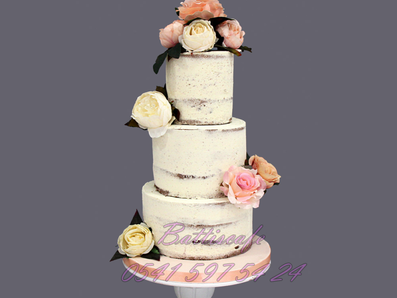 Naget Cake Nişan Pastası