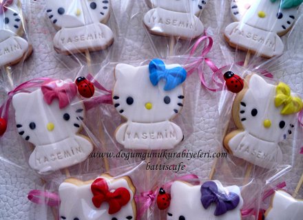 Hello Kittyli Kurabiyeler